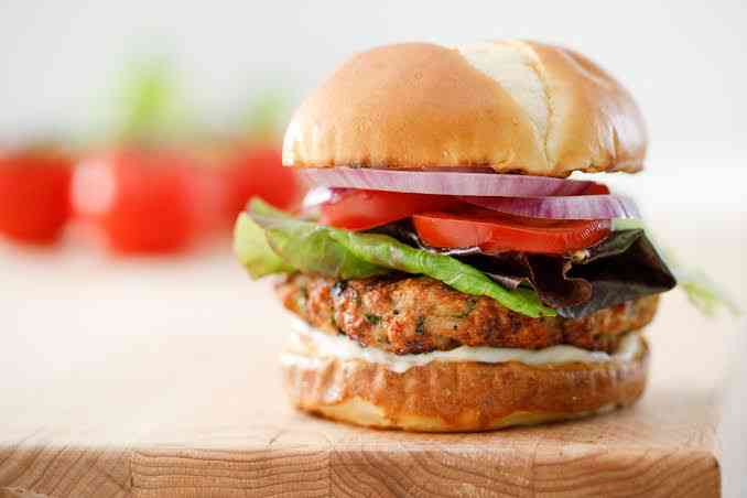 CHI. CLASSIC BURGER